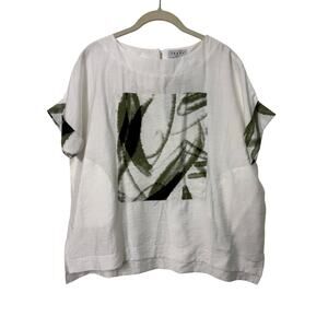 NWT Terra SJ Apparel White Green Pattern Short Sleeve Top Sz Small